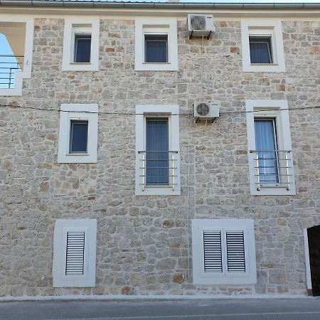 Apartments Violeta بيتينا المظهر الخارجي الصورة