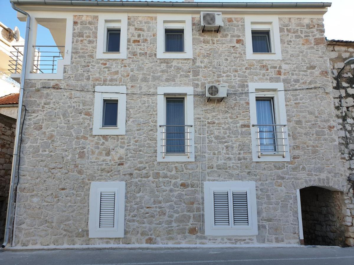Apartments Violeta بيتينا المظهر الخارجي الصورة