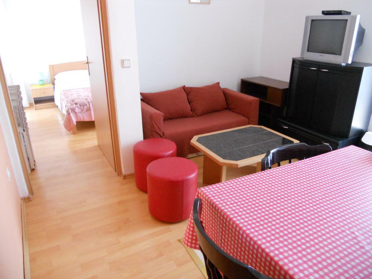 Apartments Violeta بيتينا المظهر الخارجي الصورة