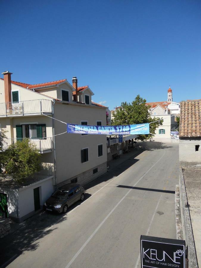 Apartments Violeta بيتينا المظهر الخارجي الصورة